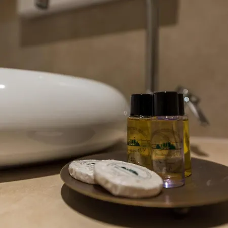 071 Free Garage Parking