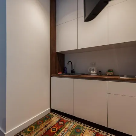 071 Free Garage Parking * Σαράγεβο