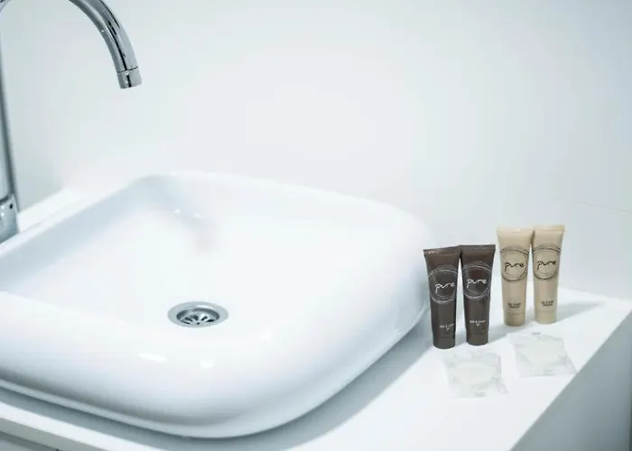 071 Free Garage Parking Apartman